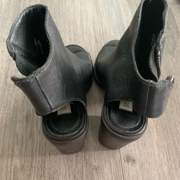 Steve Madden Terraa peep toe heels size 5.5 - Picture 3 of 4